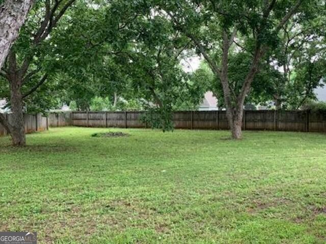 102 Grove Lane, Kathleen, GA 31047