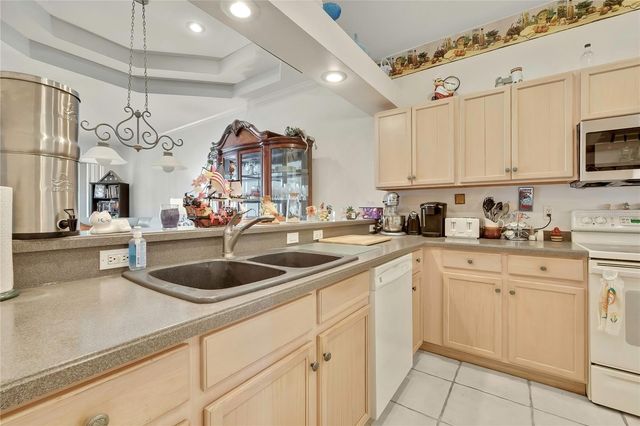 20841 EUSTIS ROAD, Land O Lakes, FL 34637