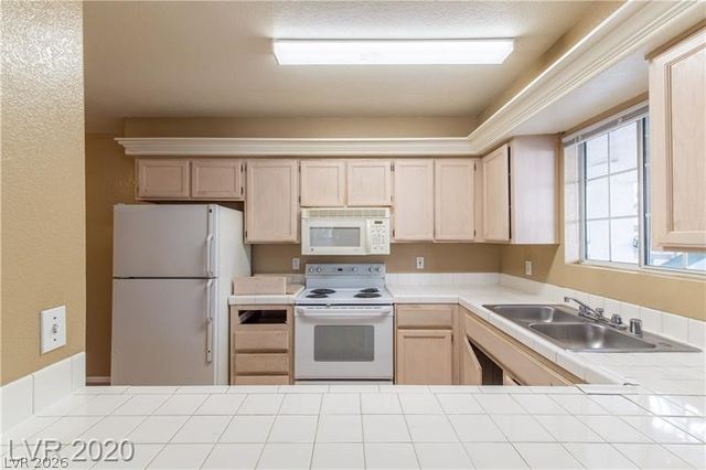 2725 South Nellis Boulevard 1041, Las Vegas, NV 89121