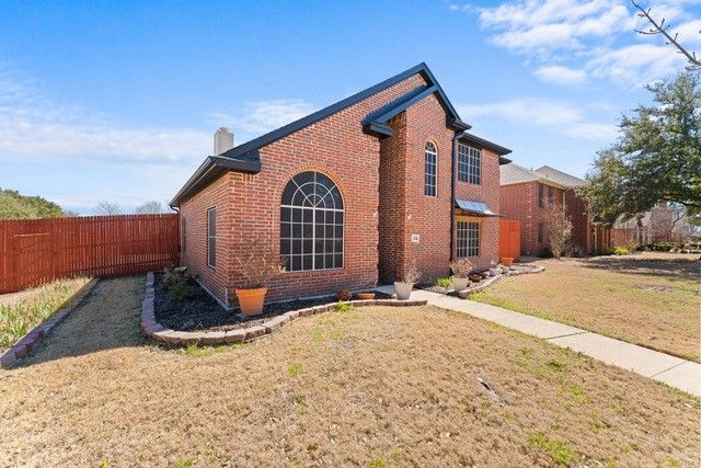 7022 Cottonwood Circle, Sachse, TX 75048