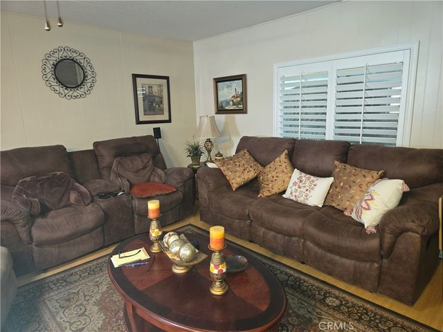 13381 Magnolia Avenue 4, Corona, CA 92879