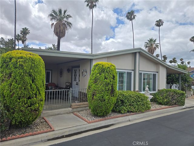 13381 Magnolia Avenue 4, Corona, CA 92879