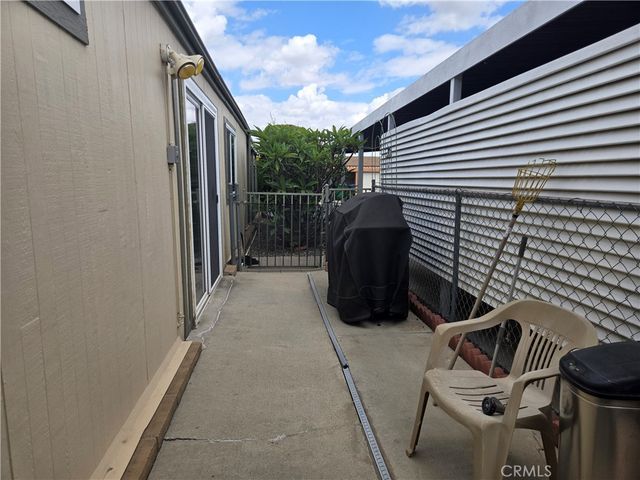 13381 Magnolia Avenue 4, Corona, CA 92879