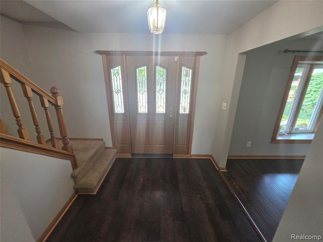 17312 Midway Avenue, Allen Park, MI 48101