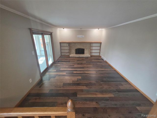 17312 Midway Avenue, Allen Park, MI 48101