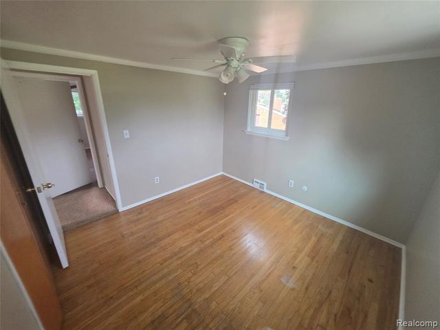 17312 Midway Avenue, Allen Park, MI 48101
