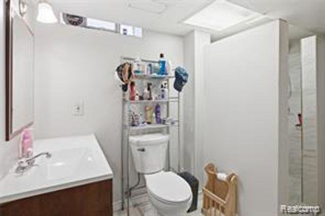 17312 Midway Avenue, Allen Park, MI 48101