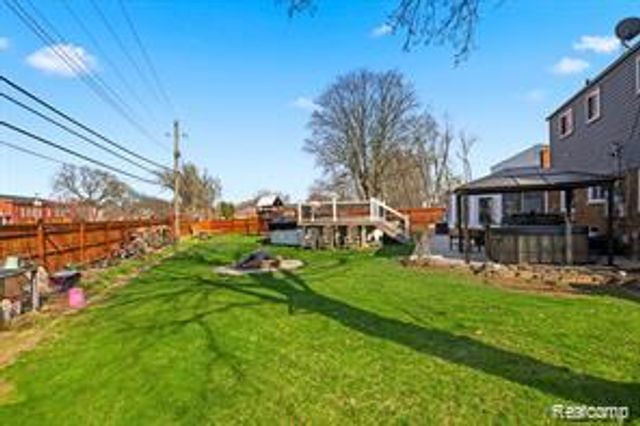 17312 Midway Avenue, Allen Park, MI 48101
