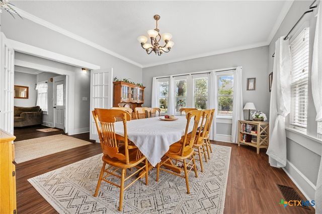 1009 E Leon Street, Gatesville, TX 76528