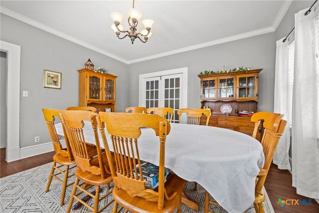 1009 E Leon Street, Gatesville, TX 76528