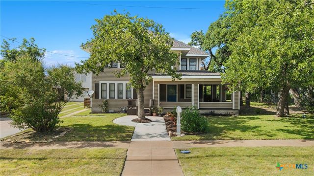 1009 E Leon Street, Gatesville, TX 76528