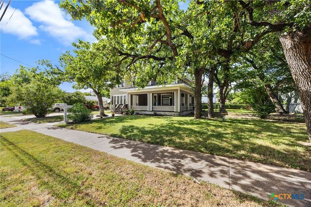 1009 E Leon Street, Gatesville, TX 76528