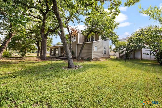 1009 E Leon Street, Gatesville, TX 76528