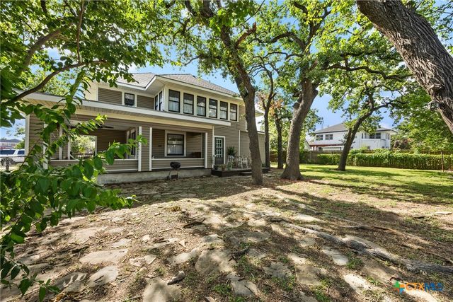 1009 E Leon Street, Gatesville, TX 76528