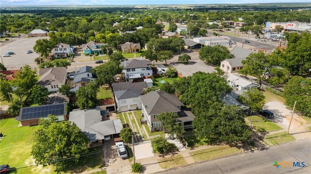 1009 E Leon Street, Gatesville, TX 76528