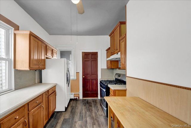 681 E 243rd Street, Bronx, NY 10470