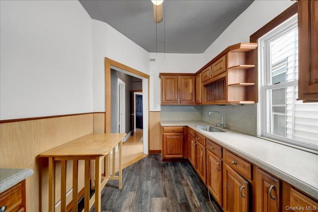 681 E 243rd Street, Bronx, NY 10470