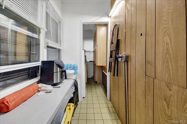 681 E 243rd Street, Bronx, NY 10470