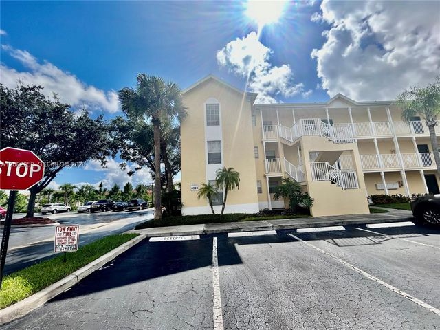 6324 La Costa Drive B, Boca Raton, FL 33433