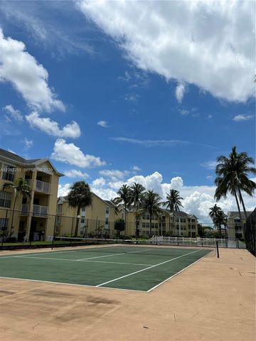 6324 La Costa Drive B, Boca Raton, FL 33433