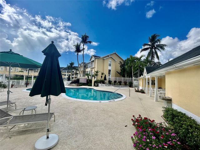 6324 La Costa Drive B, Boca Raton, FL 33433