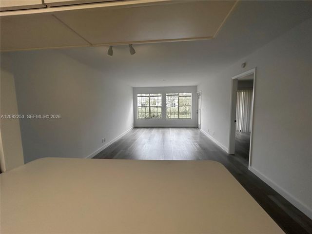 6324 La Costa Drive B, Boca Raton, FL 33433