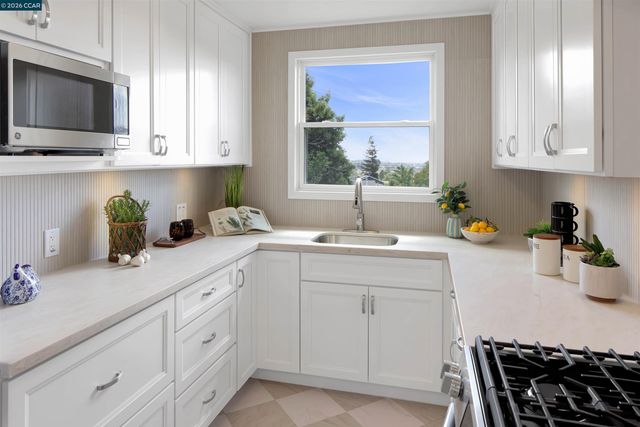 4835 Kathleen Ave, Castro Valley, CA 94546