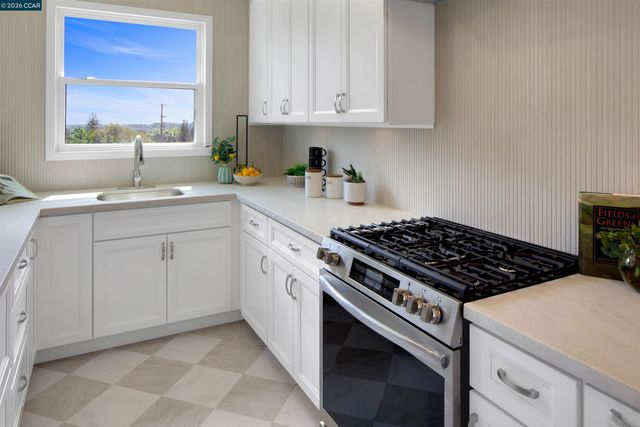 4835 Kathleen Ave, Castro Valley, CA 94546