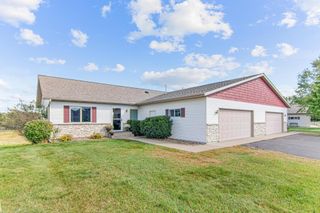 1016 W Ridge Court, New Richmond, WI 54017
