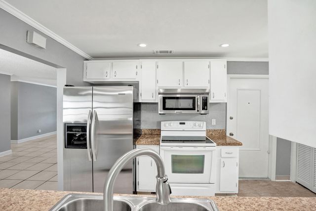 1013 SW 15th Street, Boynton Beach, FL 33426