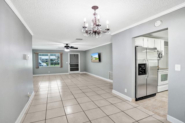 1013 SW 15th Street, Boynton Beach, FL 33426