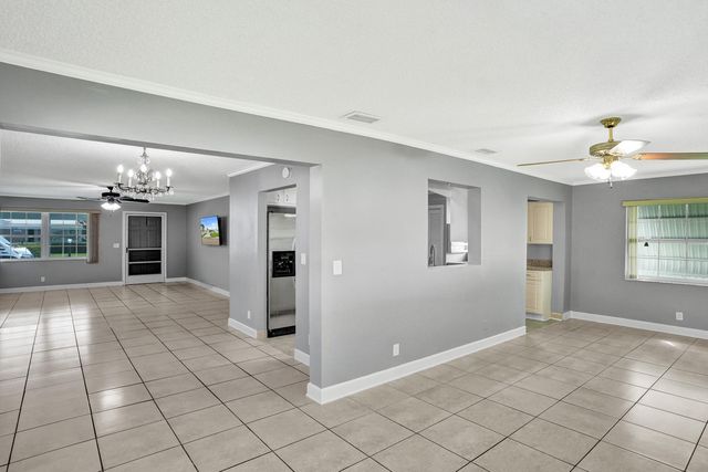 1013 SW 15th Street, Boynton Beach, FL 33426
