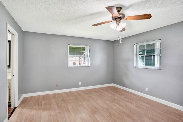 1013 SW 15th Street, Boynton Beach, FL 33426