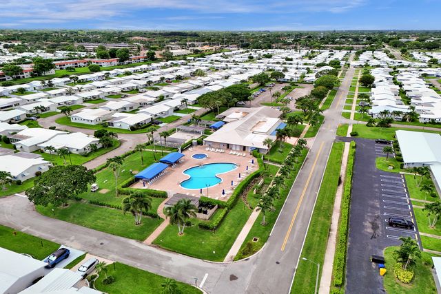 1013 SW 15th Street, Boynton Beach, FL 33426