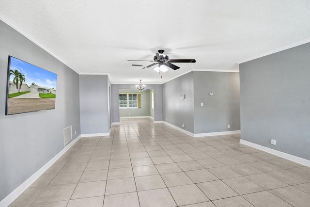 1013 SW 15th Street, Boynton Beach, FL 33426