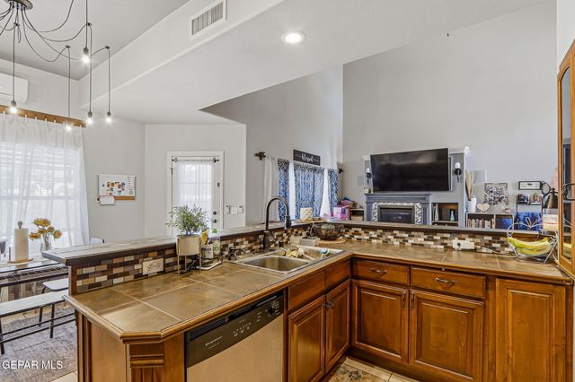 11620 SAINT THOMAS Way, El Paso, TX 79936