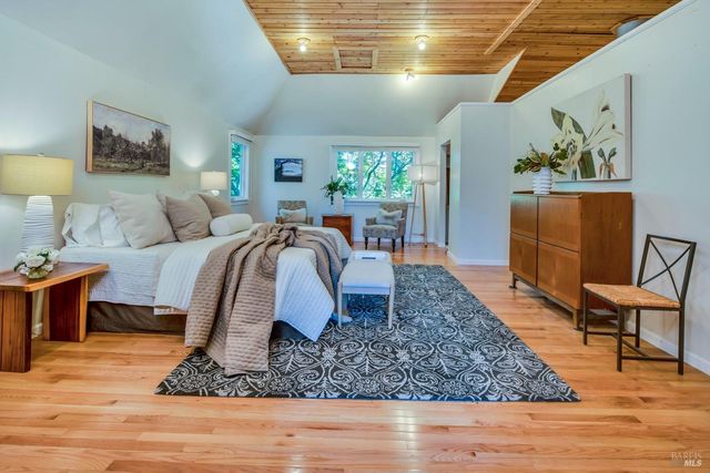 4038 E 3rd Ave, Napa, CA 94558