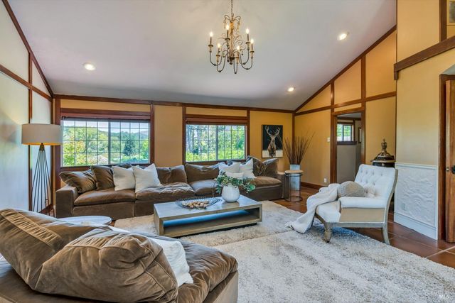 4038 E 3rd Ave, Napa, CA 94558