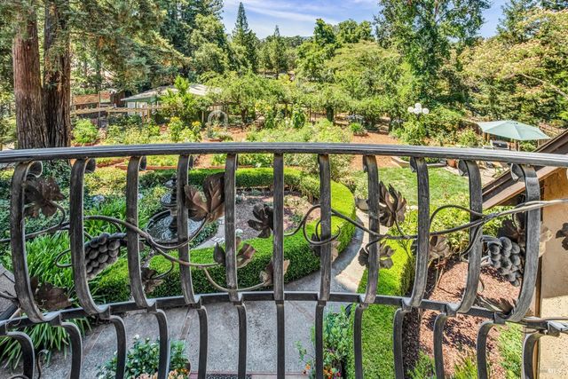 4038 E 3rd Ave, Napa, CA 94558