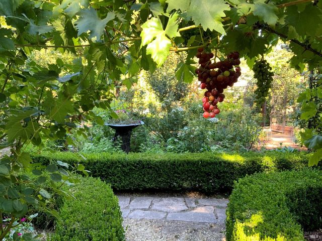 4038 E 3rd Ave, Napa, CA 94558