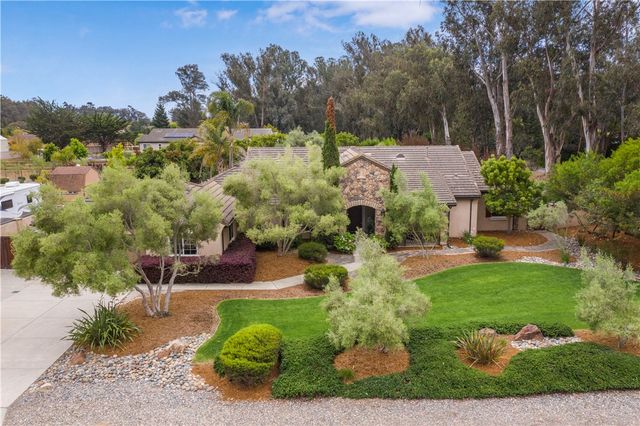 2555 Laurie Way, Arroyo Grande, CA 93420
