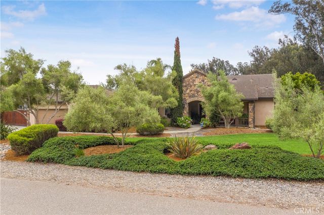 2555 Laurie Way, Arroyo Grande, CA 93420