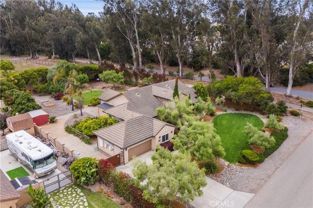 2555 Laurie Way, Arroyo Grande, CA 93420