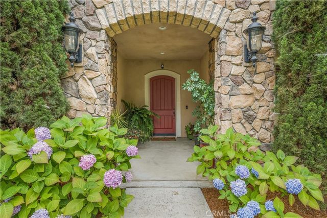 2555 Laurie Way, Arroyo Grande, CA 93420