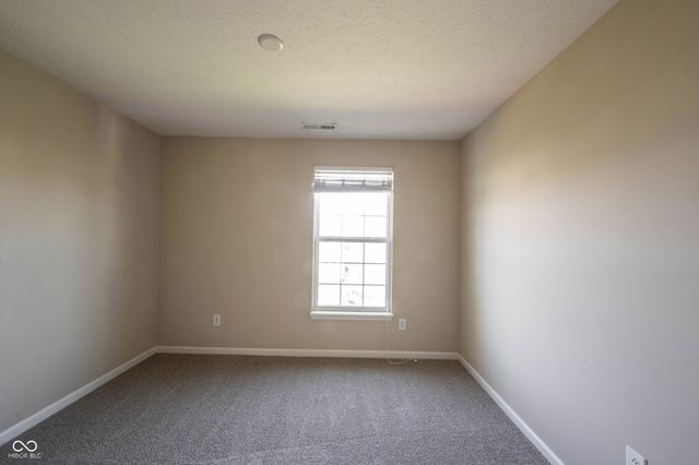 13086 Avon Cross Way, Fishers, IN 46037