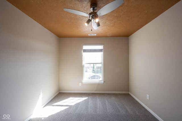 13086 Avon Cross Way, Fishers, IN 46037