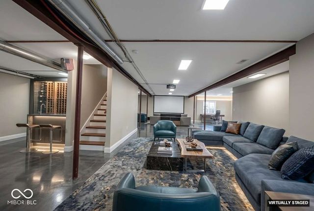 13086 Avon Cross Way, Fishers, IN 46037