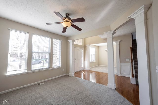 13086 Avon Cross Way, Fishers, IN 46037