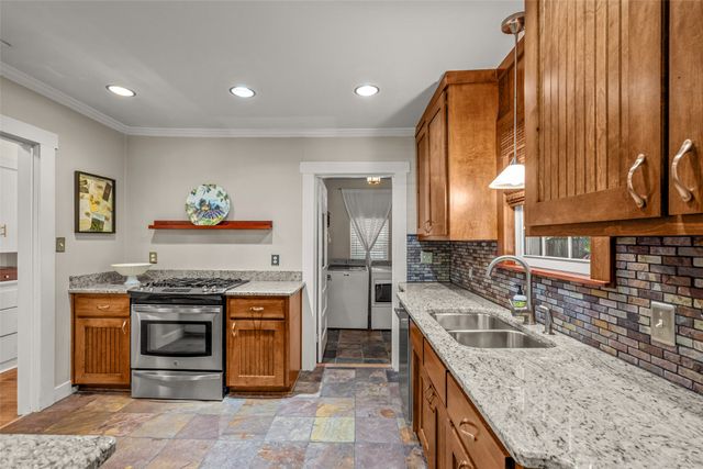 5329 Pershing Avenue, Fort Worth, TX 76107