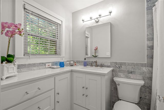 5329 Pershing Avenue, Fort Worth, TX 76107